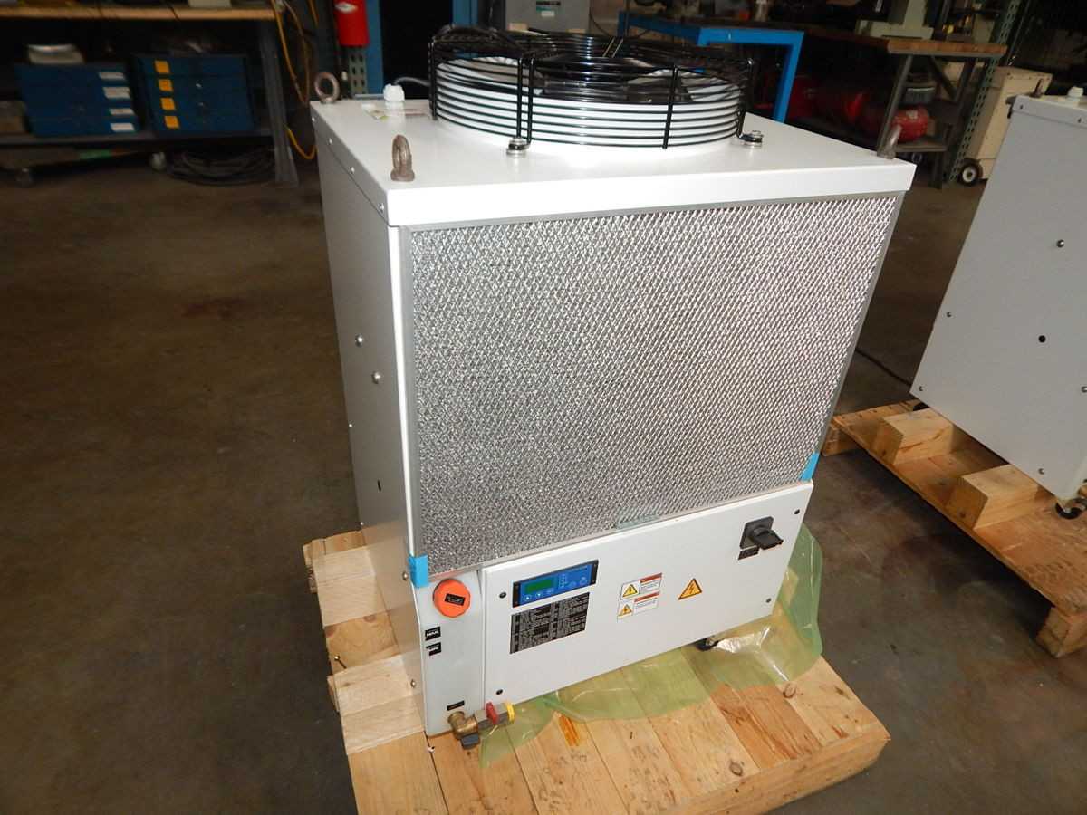 H.I.B. SYSTEMTECHNIC RFCS-G2-001500-W-L-R25-2-IW-UL REFRIGERATED FLUID SYSTEM 220 VAC - CHILLERS