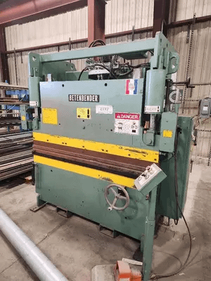 2010 BETENBENDER 6-70T HYDRAULIC PRESS BRAKE, 70 TONS CAPACITY, 6 FT WORKING LENGTH - PRESS BRAKES