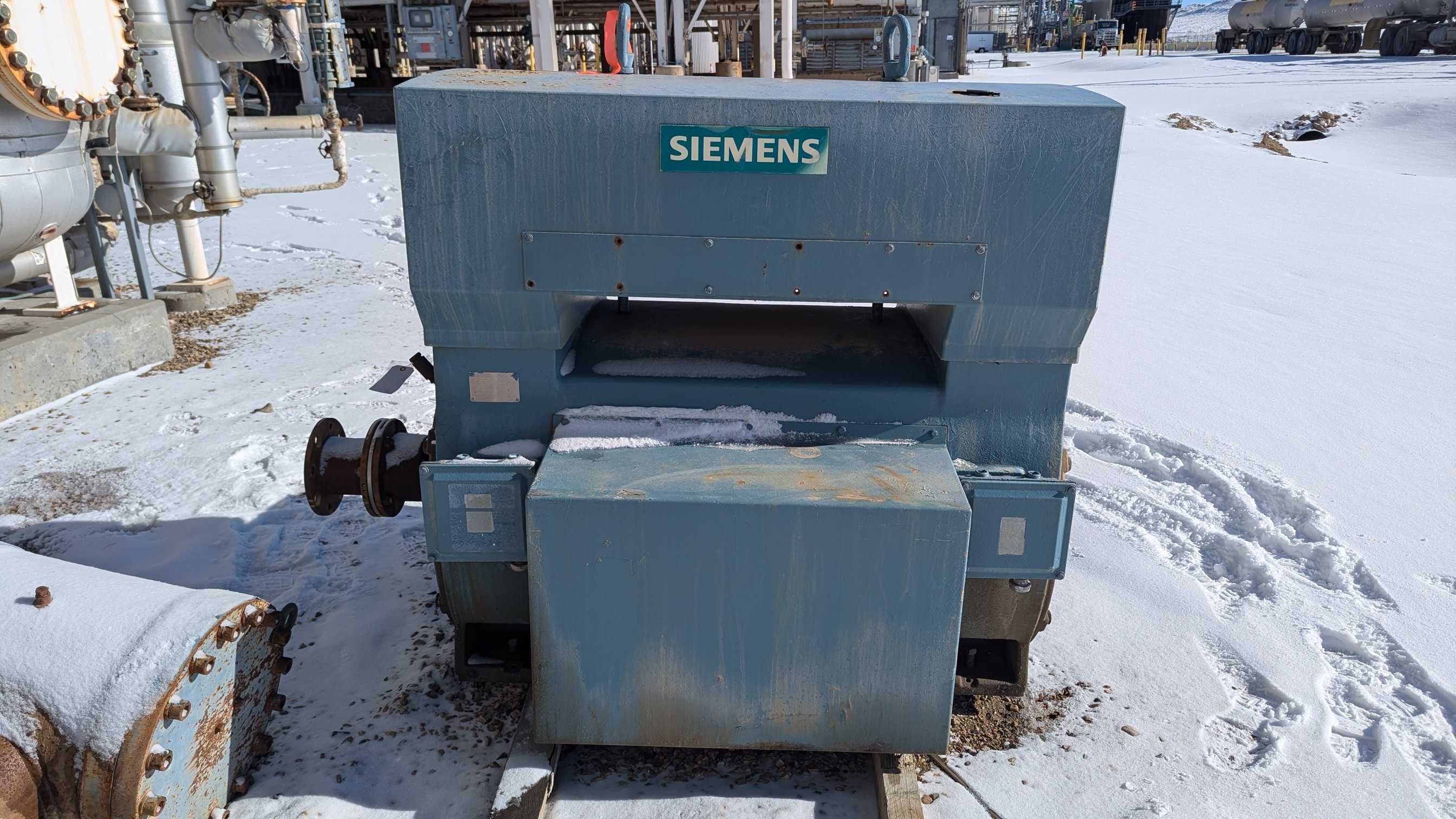 1994 SIEMENS CGII 1250 HP INDUCTION MOTOR - ELECTRIC MOTORS