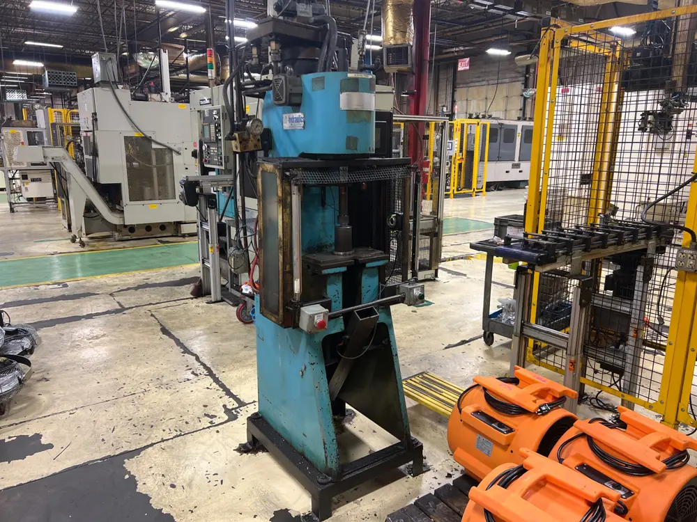 AIR HYDRAULICS INCORPORATED SH400 HYDRAULIC PRESS - undefined