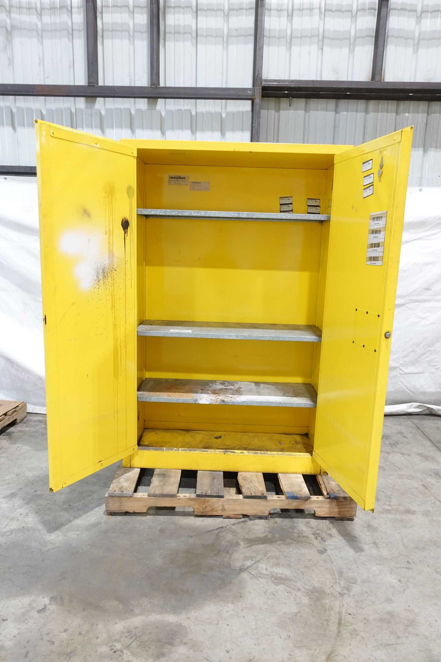 SECURALL 45 GALLON CAPACITY SAFETY STORAGE CABINET - SAFETY EQUIPMENT