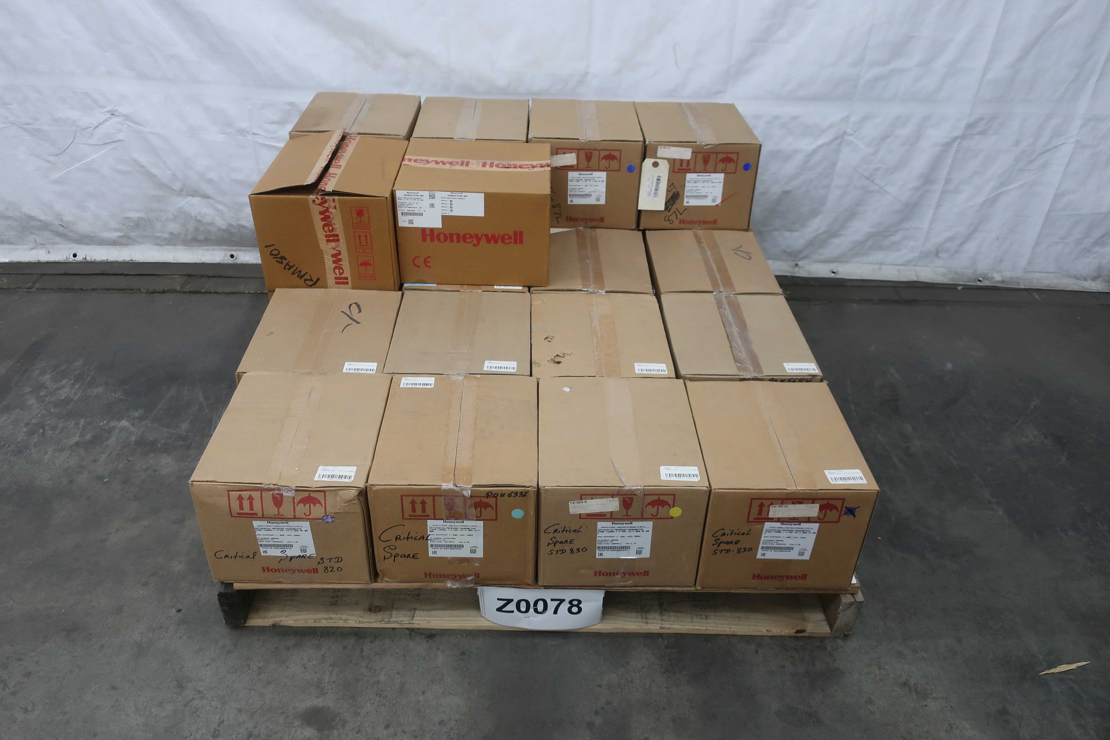 PALLET OF ASSORTED HONEYWELL TRANSMITTERS AND METER ASSEMBLIES - PRESSURE TRANSMITTER