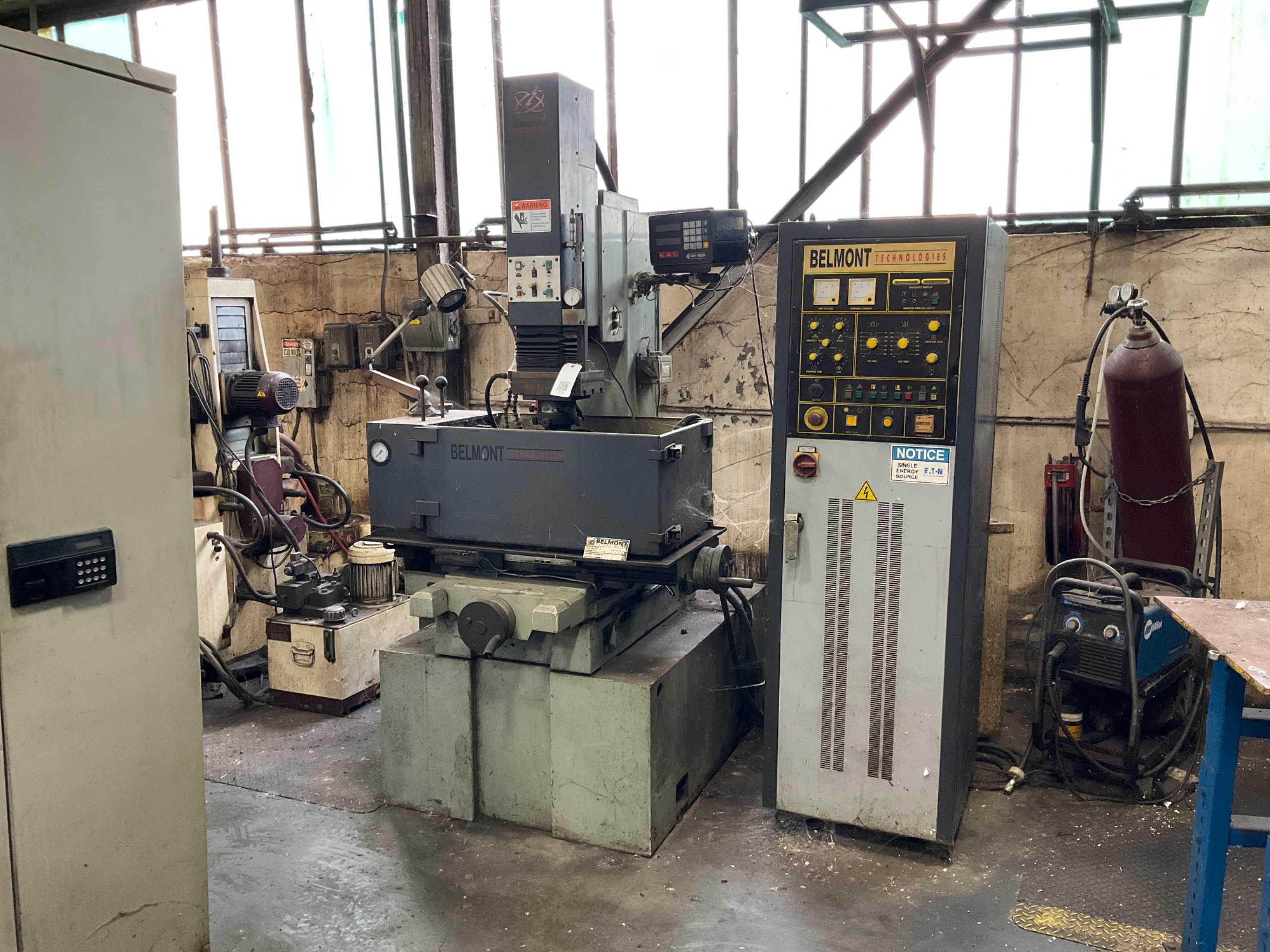 BELMONT MAXICUT DIE SINKER EDM MACHINE - DIE SINKER EDM MACHINE