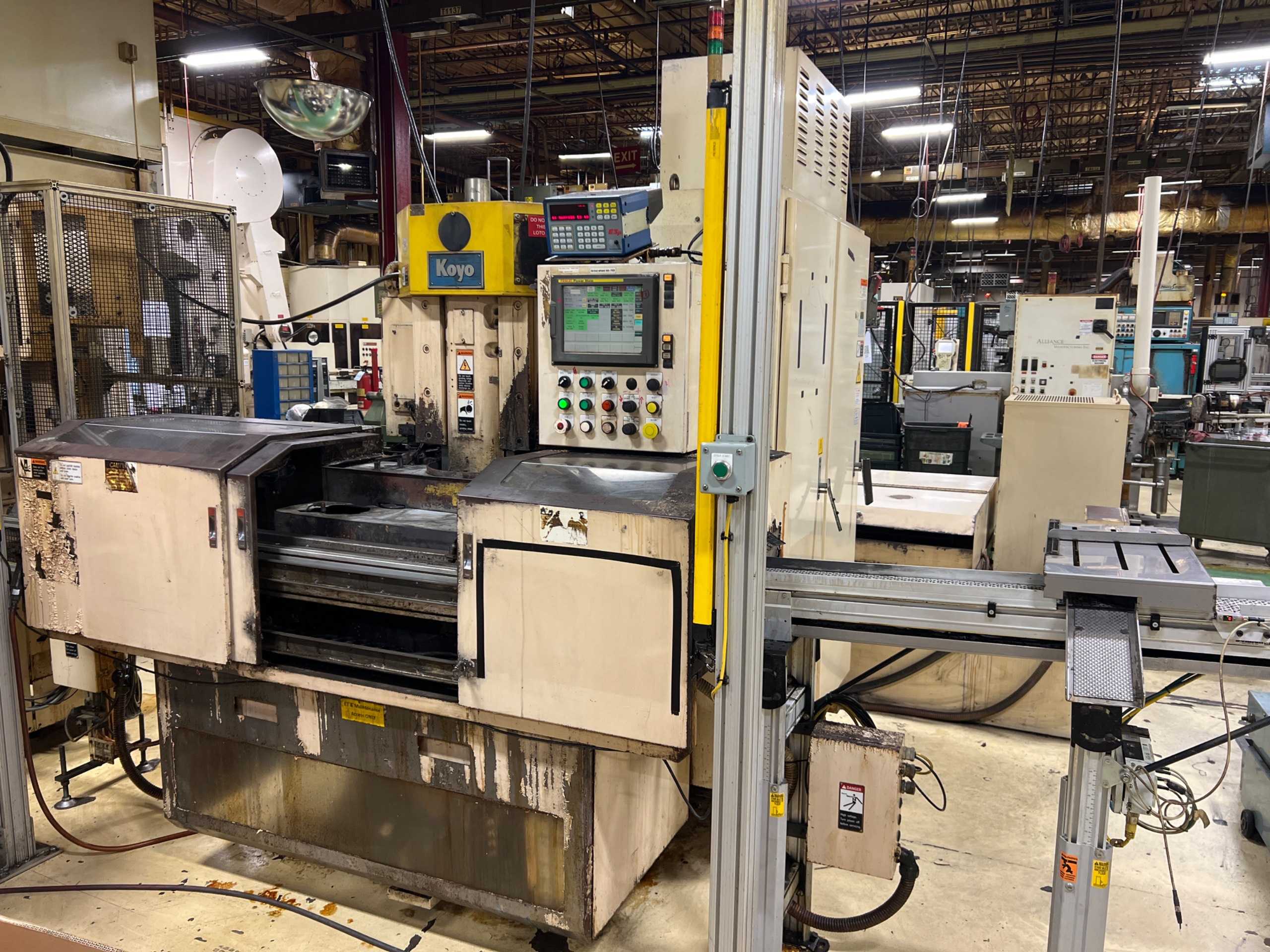 KOYO KVD-300W DOUBLE DISC SURFACE GRINDER - SURFACE GRINDERS