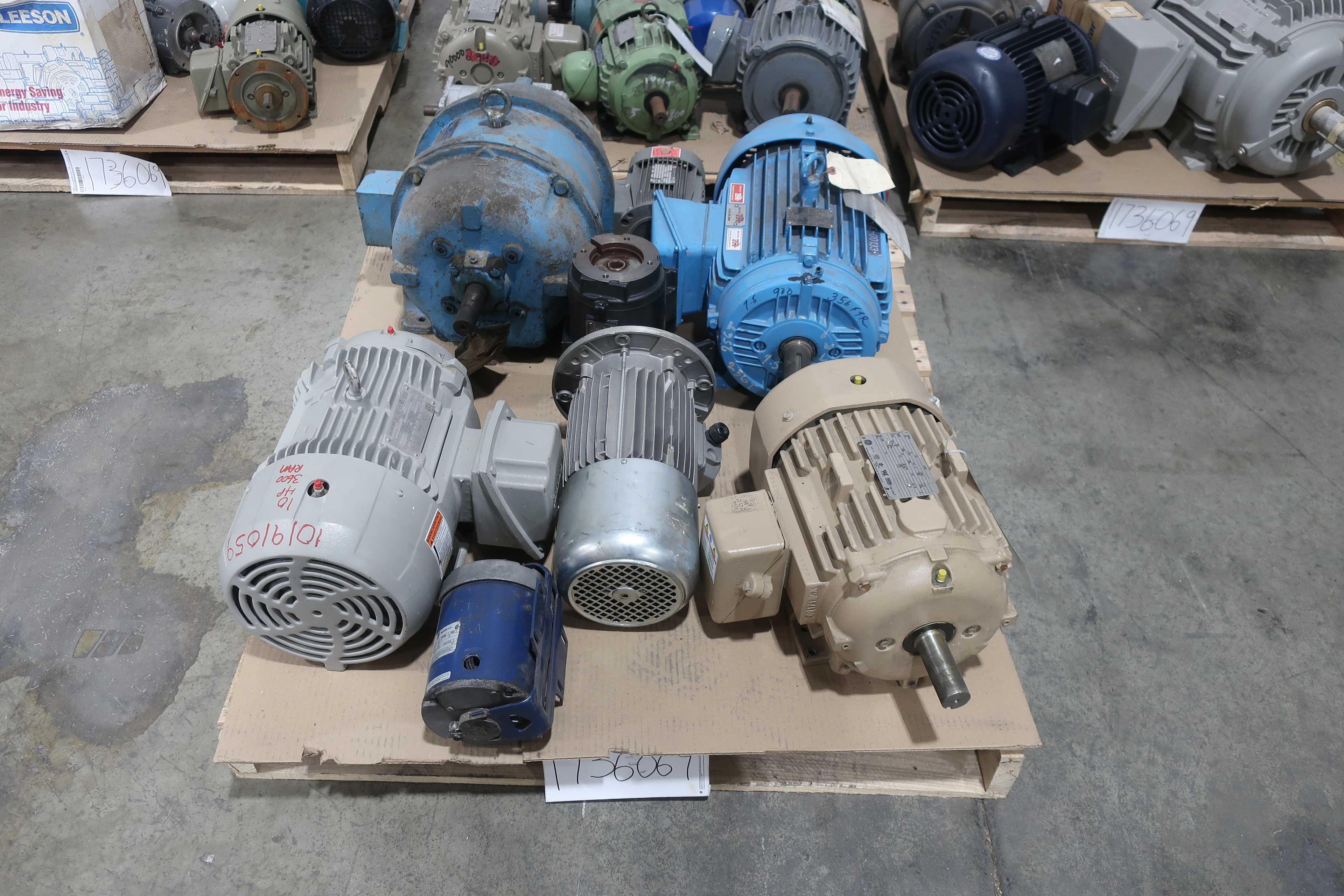 SKU 1736069 - 4 PALLETS OF ASSORTED AC MOTORS - AC MOTOR