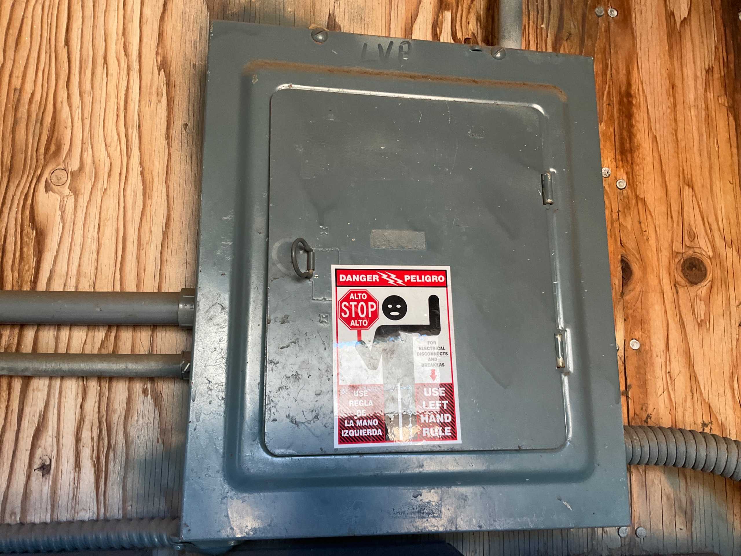 BULK QTY OF SAFETY SWITCHES - SAFETY SWITCH