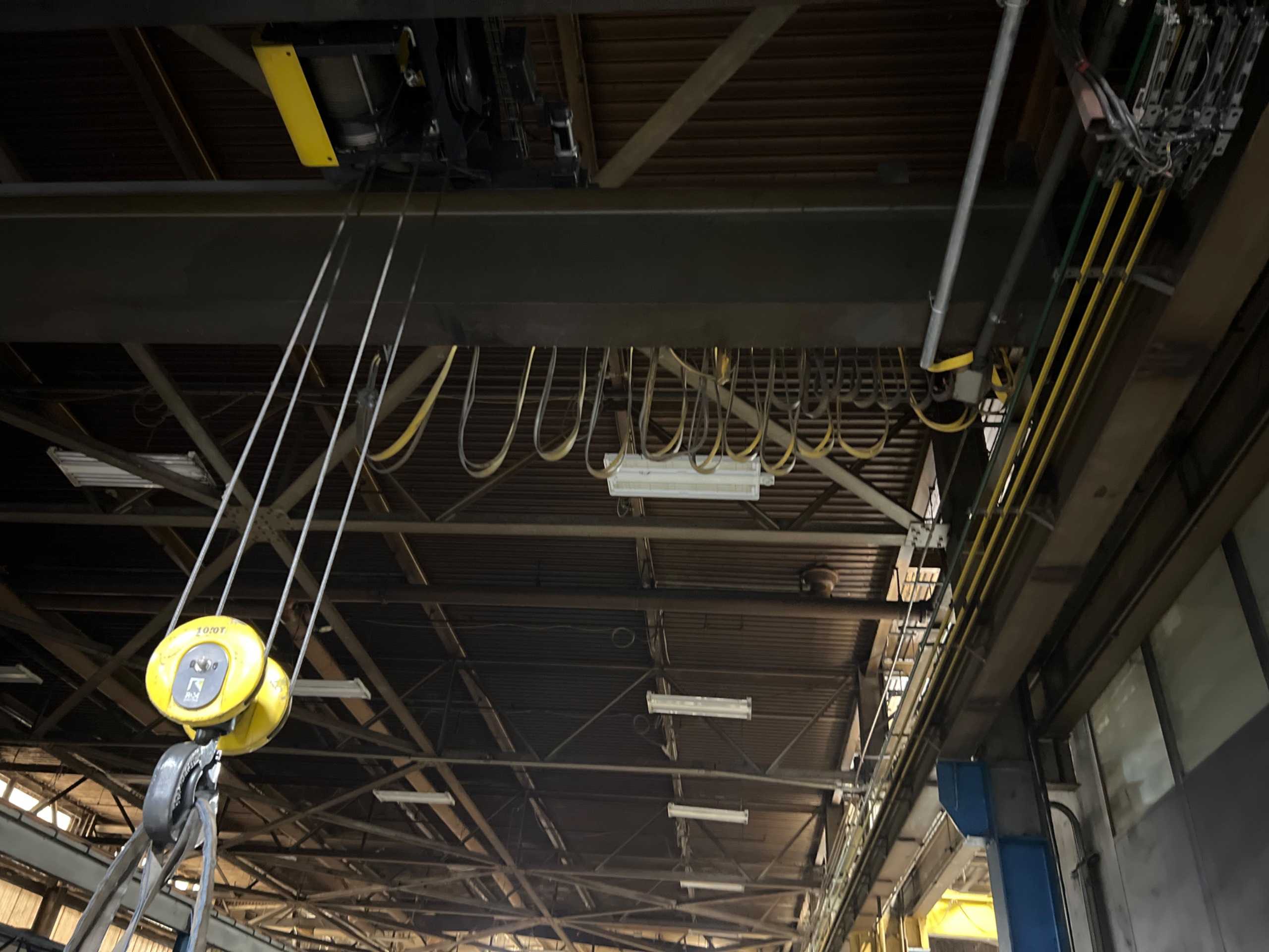 R&M MATERIALS HANDLING BRIDGE CRANE - BRIDGE CRANE