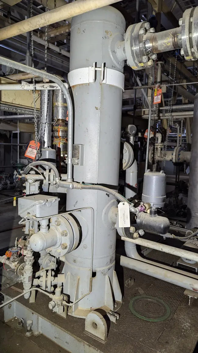 SUPERIOR 402 CC COMPRESSOR WITH GE 600 HP MOTOR - undefined