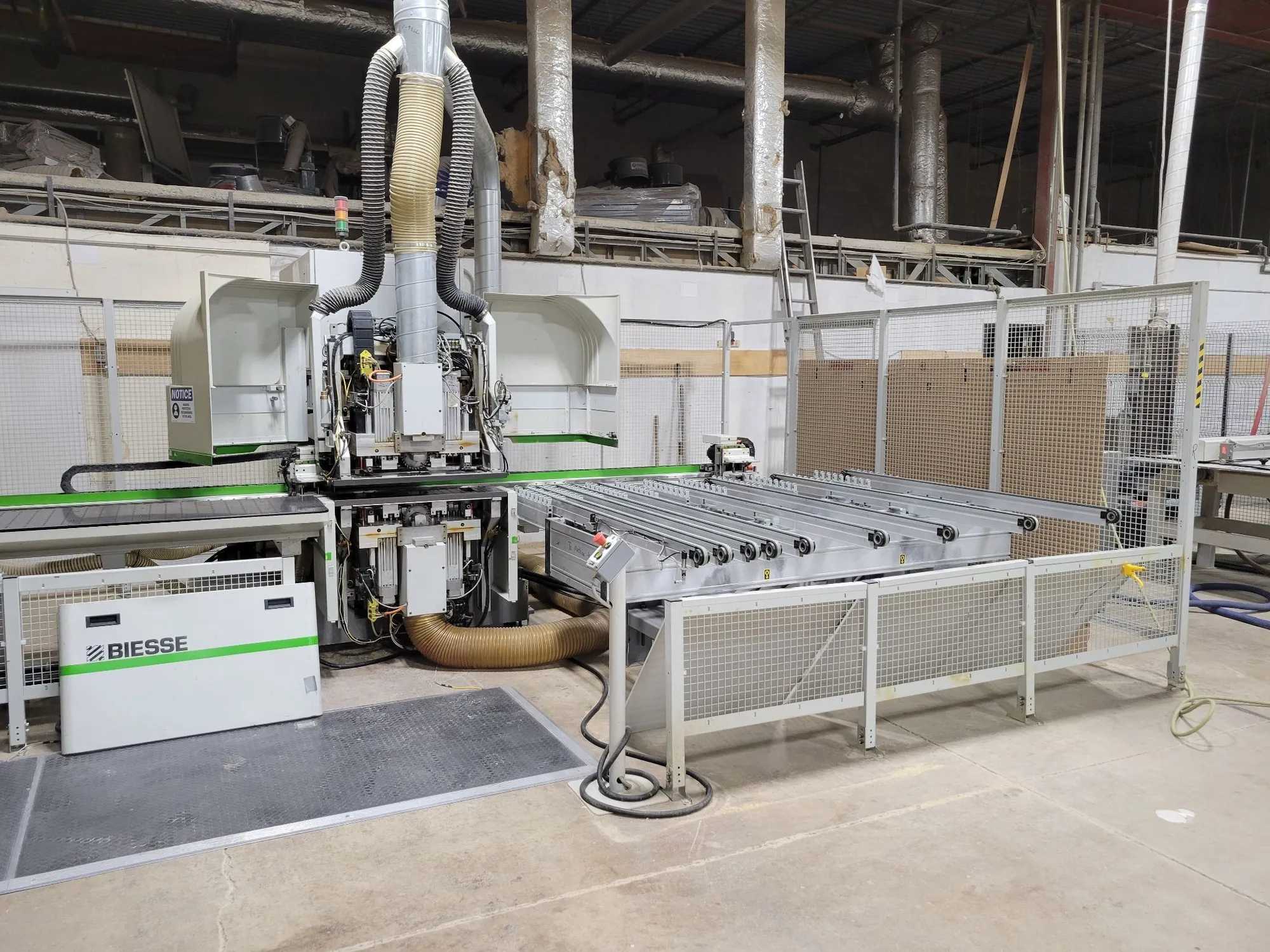 2006 BIESSE SKIPPER 100 CNC THROUGHFEED DRILLING AND MACHINING CENTER, 4.8HP, DOUBLE-SIDED - CNC MACHINING CENTERS