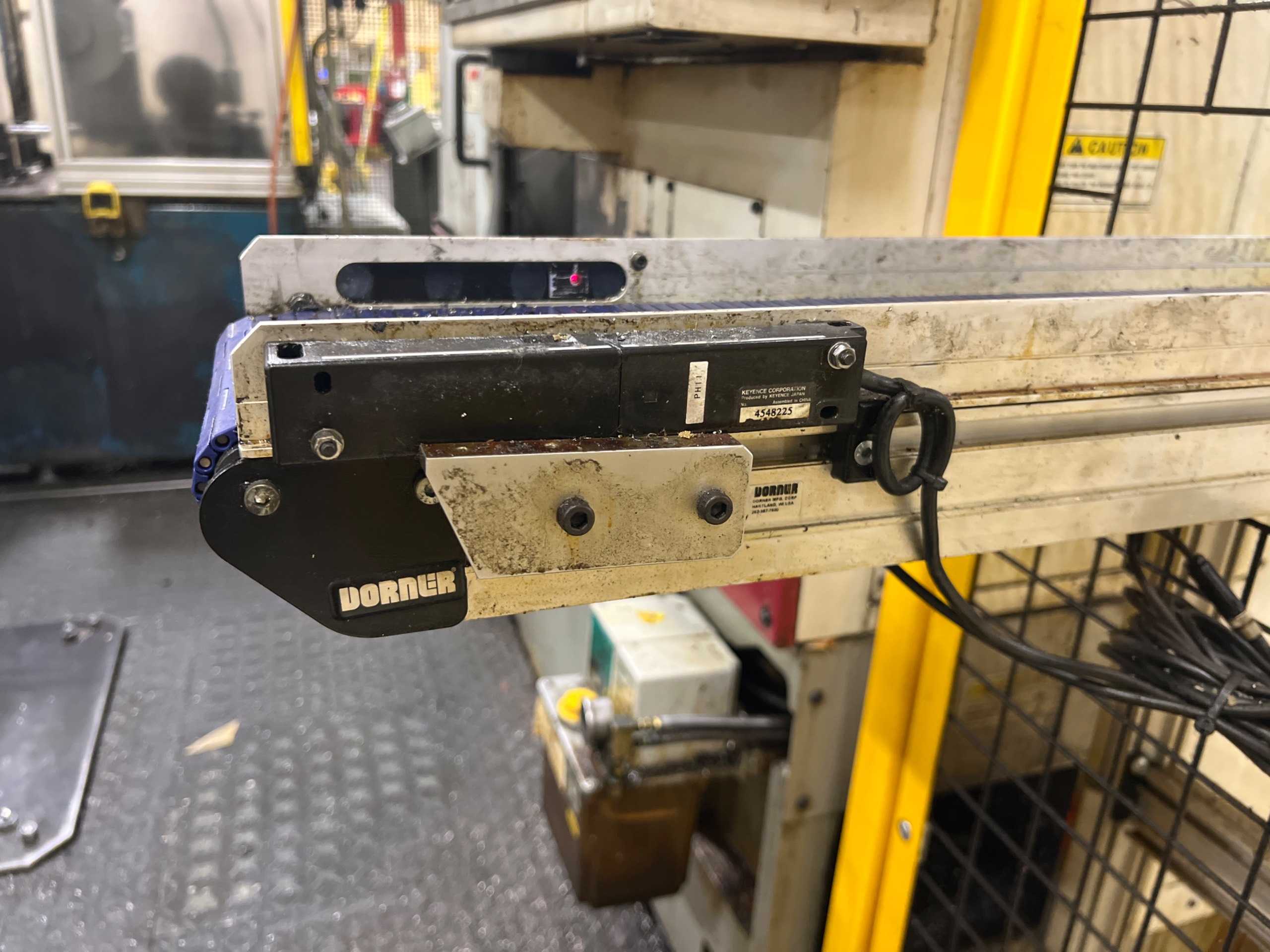 DORNER ADJUSTABLE POWERED BELT CONVEYOR - BELT CONVEYOR