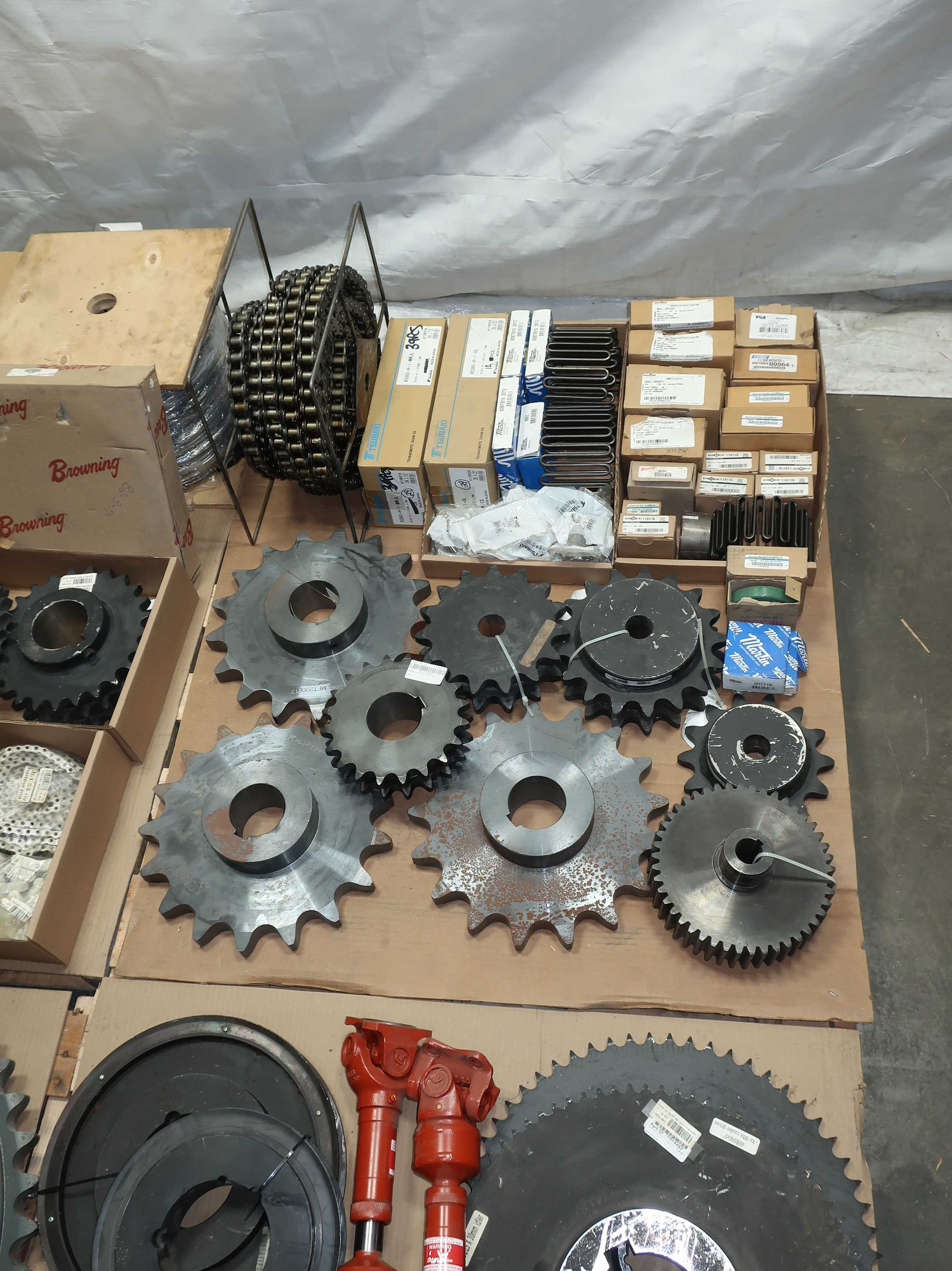 SKU 1755226 - 4 PALLETS OF ASSORTED POWER TRANSMISSION - POWER TRANSMISSION