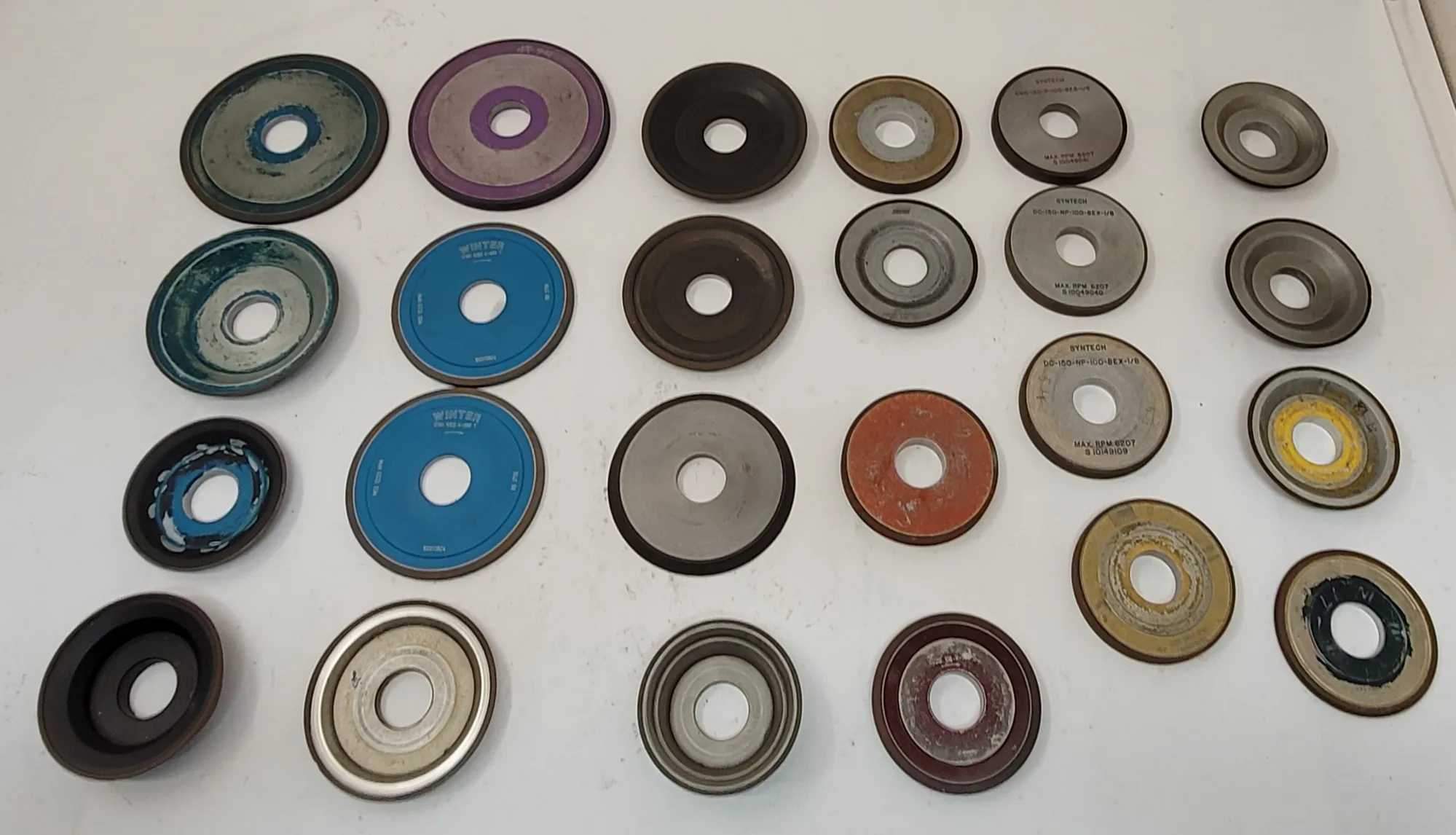 LOT OF 24 DIAMOND GRINDING WHEELS, 1/16" TO 1/2" THICKNESS RANGE - MACHINE TOOLING