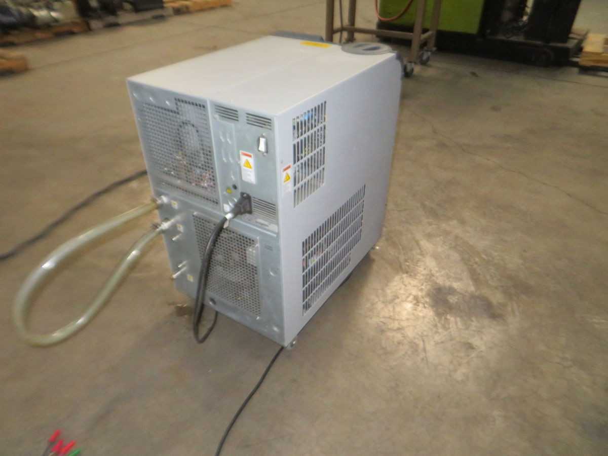 THERMO FISHER SCIENTIFIC THERMO FLEX 2500 RECIRCULATING CHILLER - CHILLERS