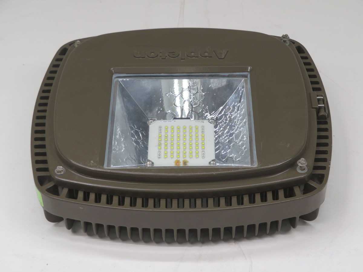 EMERSON IAMLED77YBU1, FEATURED ITEMS, 242W POWER, 29200 LUMENS, IP66, -40C/+55C TEMP - LIGHT FIXTURES