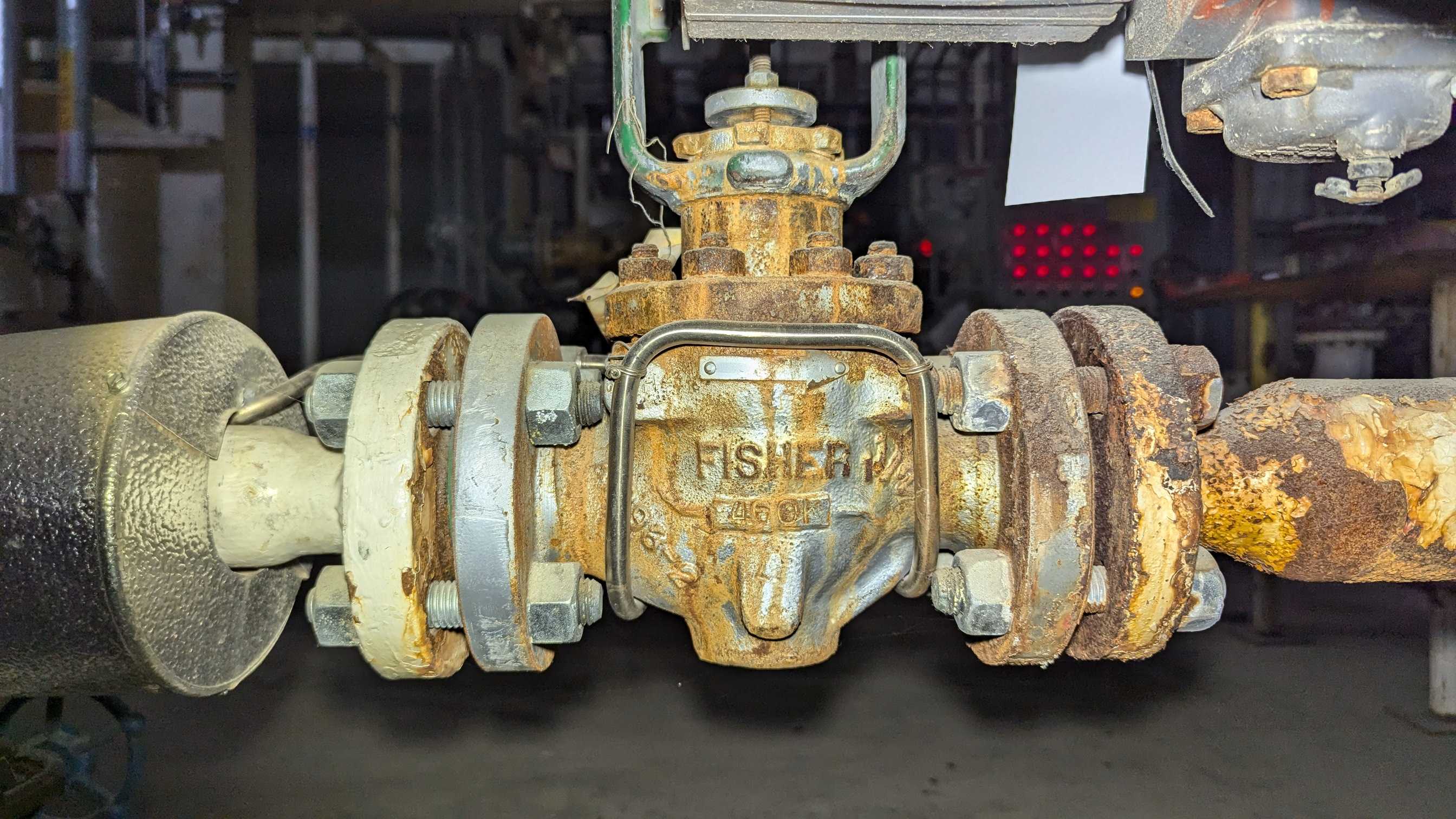 FISHER CONTROL VALVE & 667 ACTUATOR ASSEMBLY - VALVE & ACTUATOR ASSEMBLY
