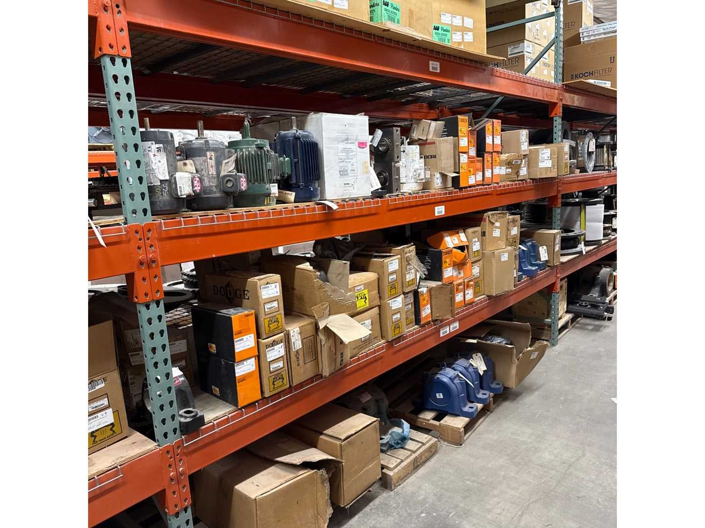 BULK QTY OF BEARINGS - BEARINGS