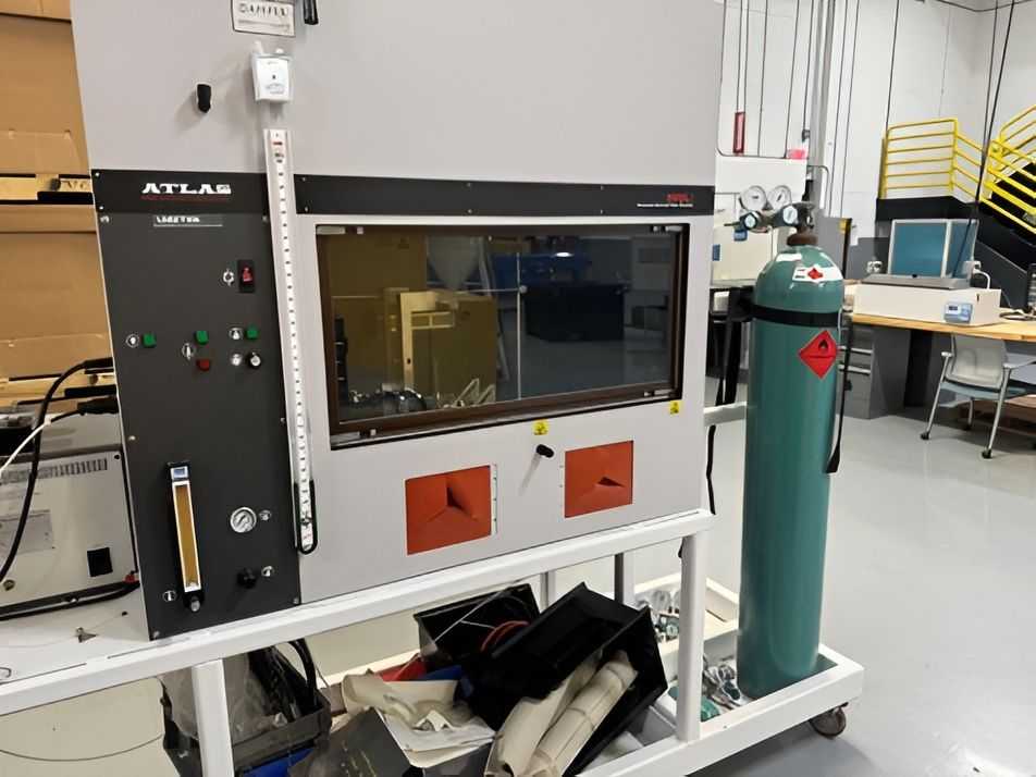 ATLAS HVUL2 MODEL  FLAMMABILITY CHAMBER - MATERIAL TESTING