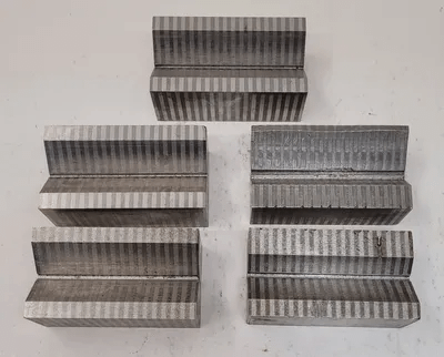 UNKNOWN BRAND MAGNETIC V-BLOCK SET OF 5, H: 1-7/8IN L: 4-3/8IN W: 2-3/8IN DIMENSIONS - MACHINE TOOLING