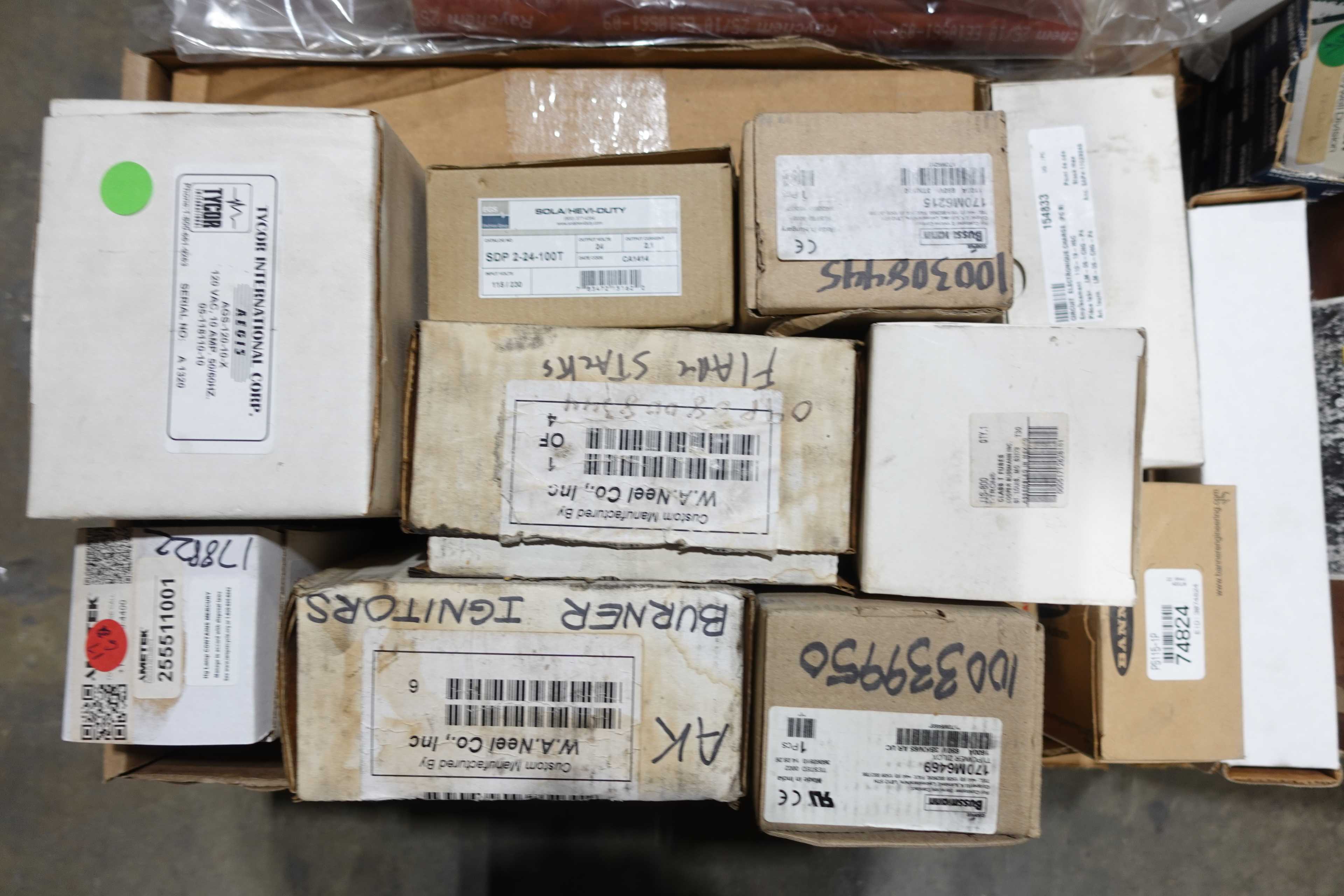 4 PALLETS OF ASSORTED AUTOMATION AND ELECTRICAL CONTROLS - AUTOMATION & CONTROLS