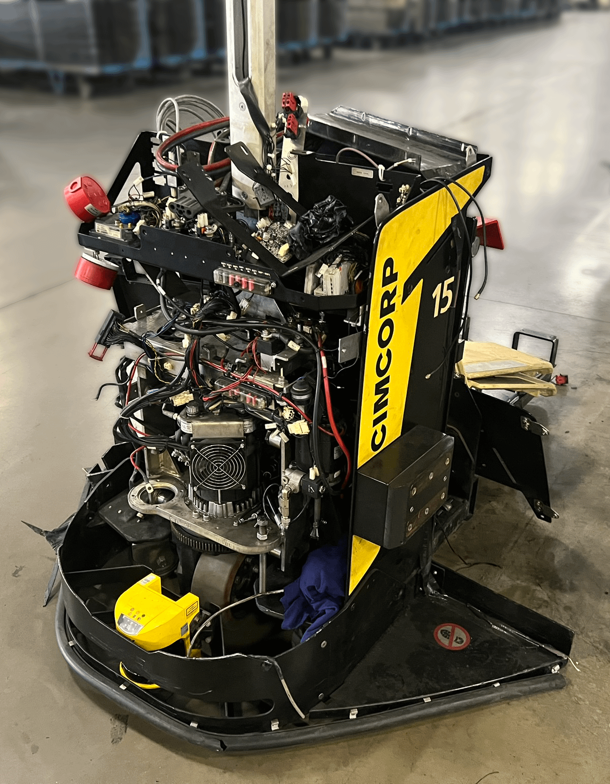 2015 ROCLA ATX16 AUTOMATED GUIDED VEHICLE - MATERIAL HANDLING EQUIPMENT