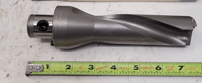 KOMET KUB TRIGON INDEXABLE DRILL V30, 1.4” DRILL DIAMETER, 2 FLUTES, 28MM SHANK - MACHINE TOOLING