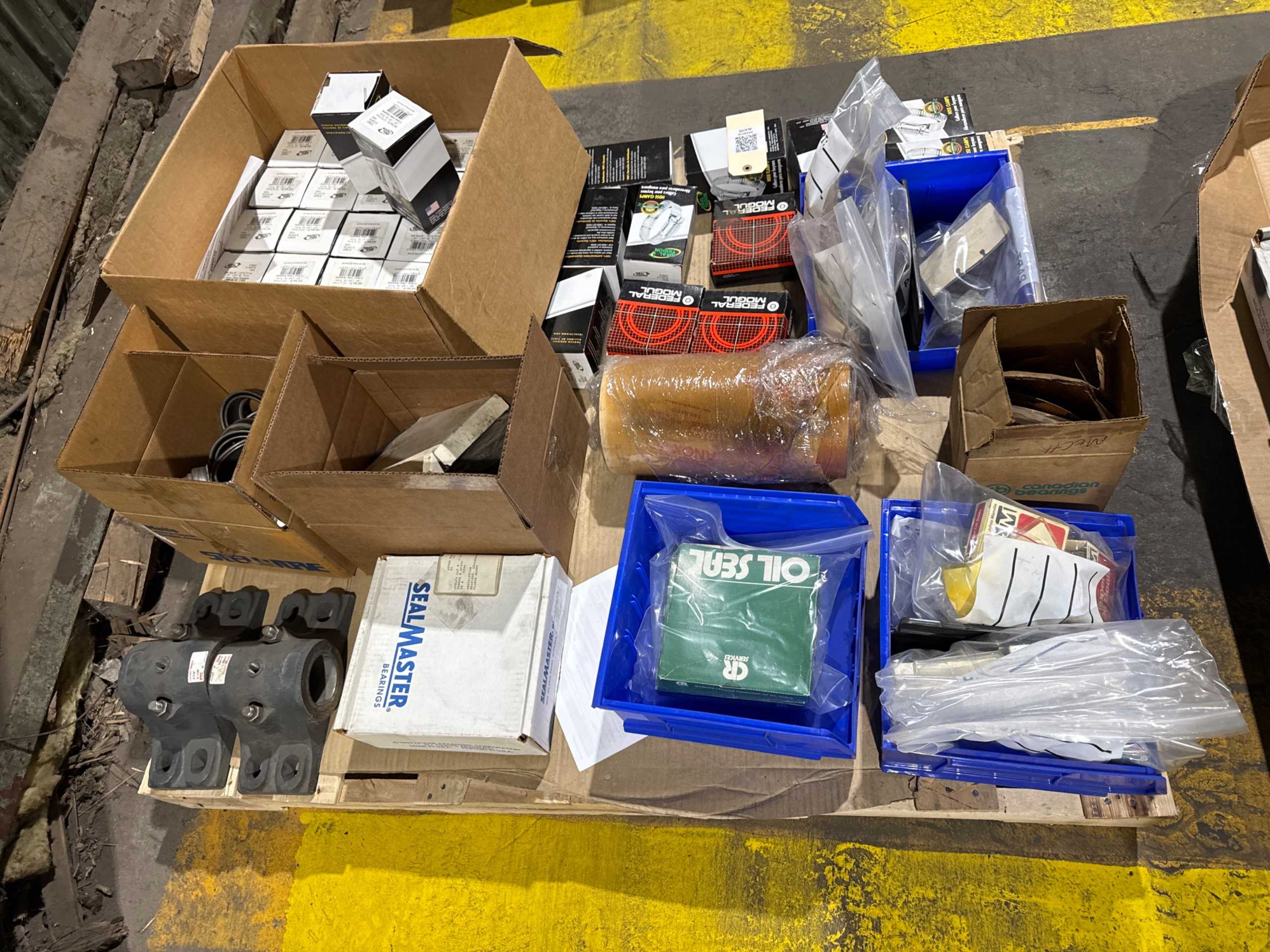 BULK LOT OF HOSE CLAMPS, SEALS AND INDUSTRIAL PARTS - INDUSTRIAL PARTS