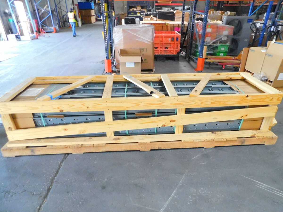 LOT OF 9 SQUARE D AFH2316G10STM I-LINE II FEEDER ALUMINUM BUSWAY 600V, 1600A, 3P3W,10FT. - BUSWAY
