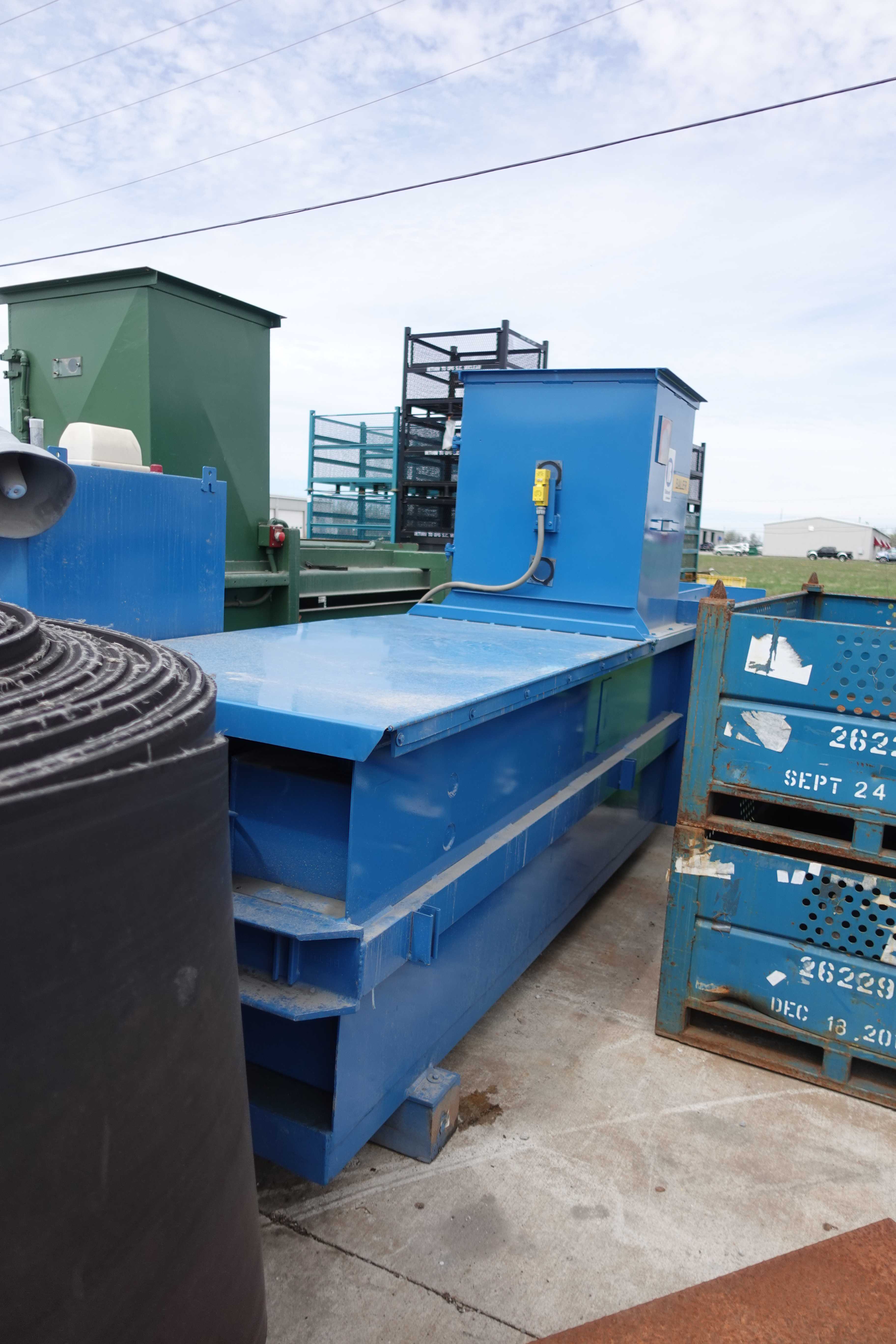 SKU 1761335 - BALE MASTER 254.AJPUZ9.Z.91.X BALER - HORIZONTAL BALER