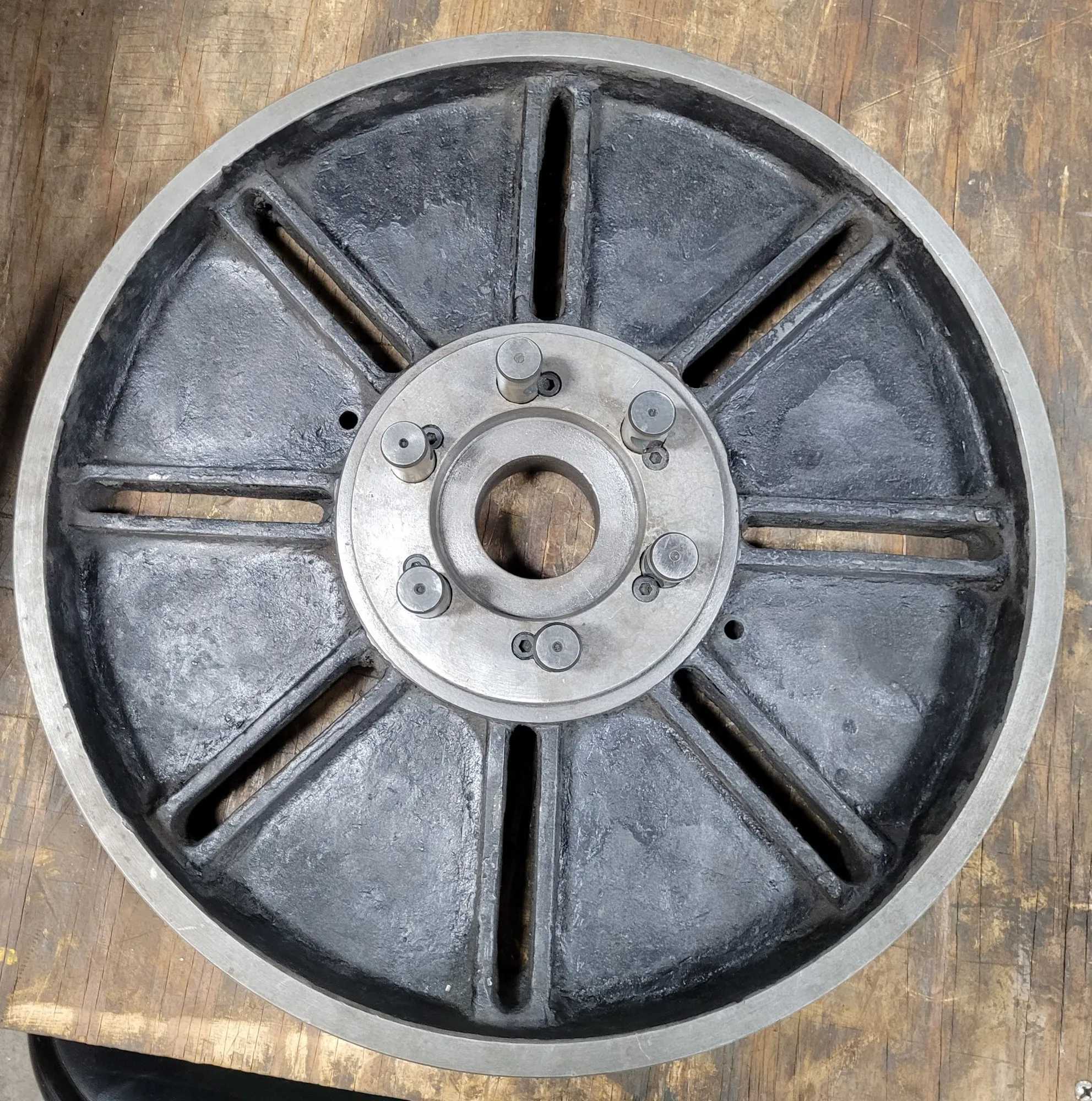 20" LATHE FACE PLATE, D1-6 CAMLOCK MOUNT, 6 PINS, 2.5" THROUGH HOLE - MACHINE TOOLING