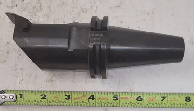 CARBOLOY CAT 40 TOOL HOLDER - OAL: 7”, PROJECTION: 4”, HEAD WIDTH: 2.5”, BODY DIAMETER: 2” - MACHINE TOOLING
