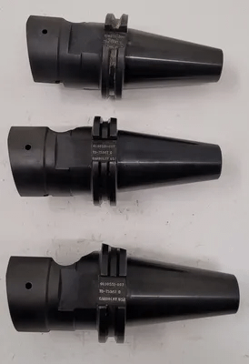 CARBOLOY INDEXABLE END MILL W/ CAT 40 TAPER - 5.75” OAL, 3” PROJECTION, 2.00” BODY WIDTH - MACHINE TOOLING