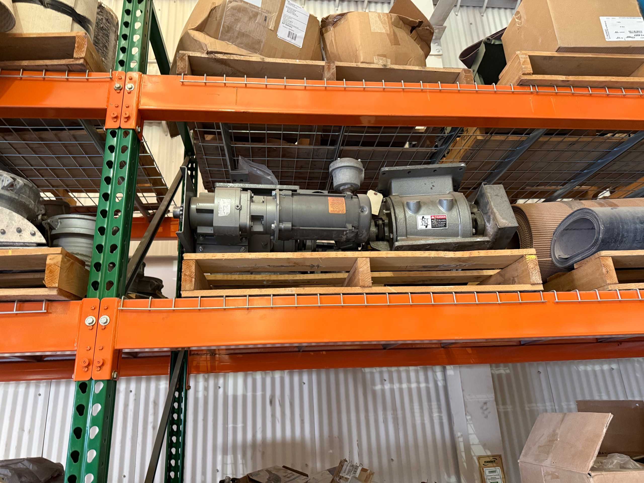 BULK QTY OF INDUSTRIAL PARTS - INDUSTRIAL PARTS