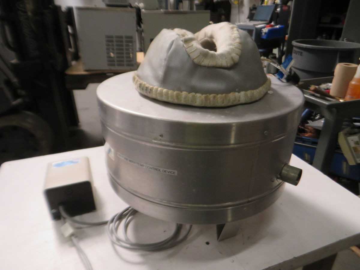 GLAS-COL 100D EMS114 HEATING MANTLE - LAB & SCIENTIFIC