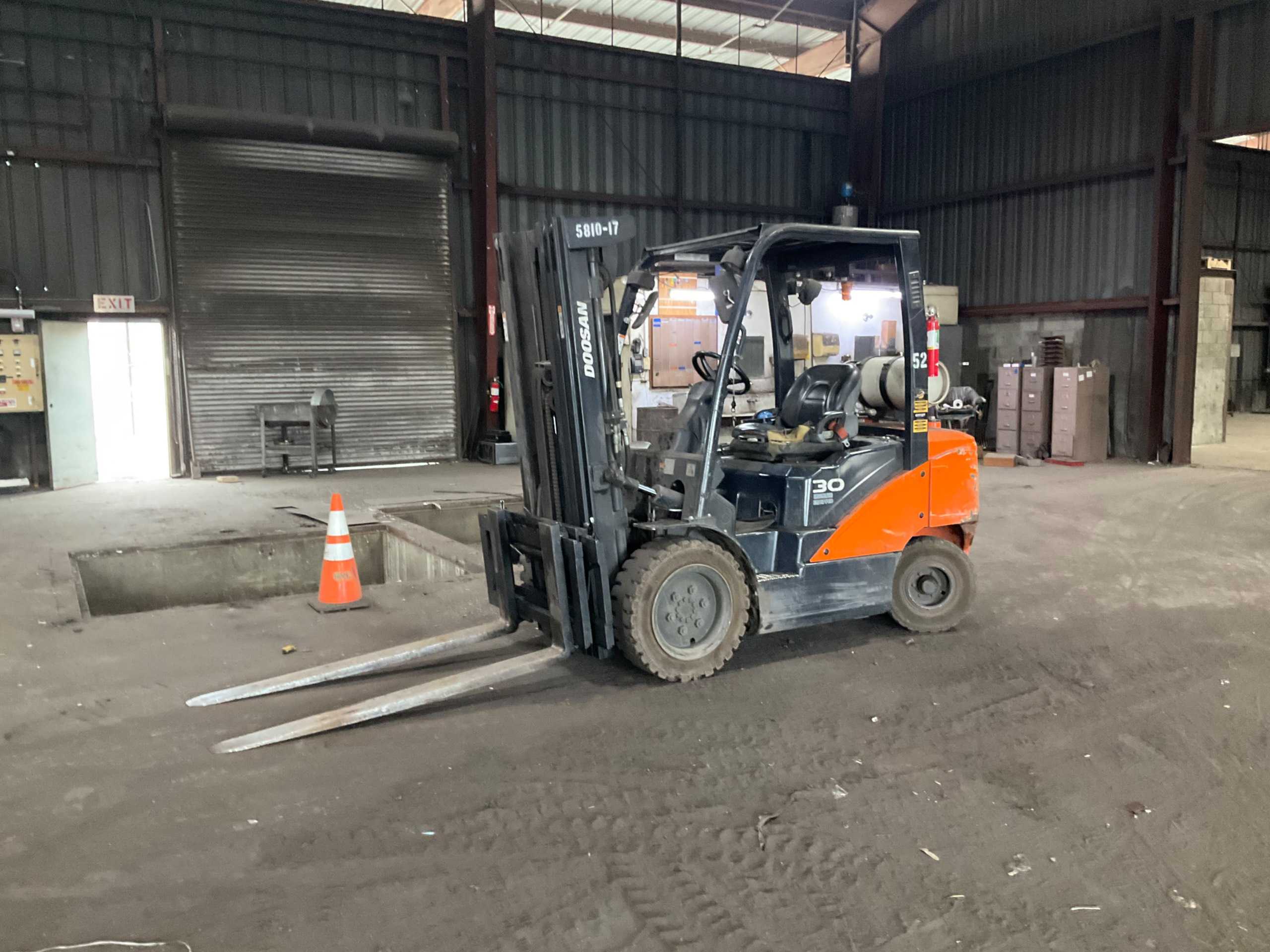 DOOSAN G30N-7 SIT-DOWN FORKLIFT - SIT-DOWN FORKLIFT