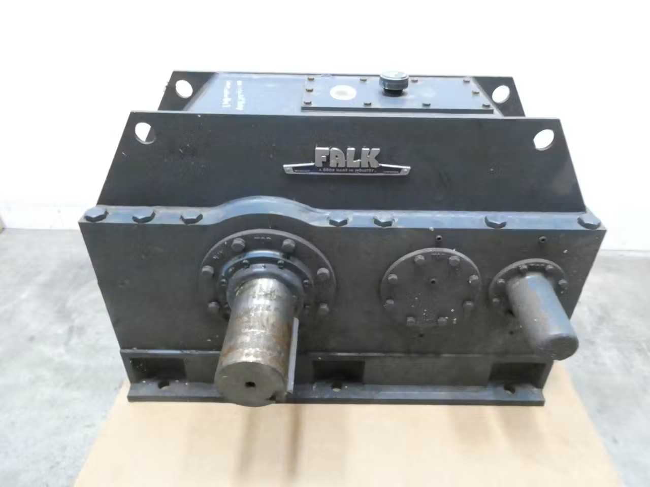 SKU 1761410 - FALK 2100Y2-L PARALLEL SHAFT ENCLOSED GEAR DRIVE - GEAR REDUCERS