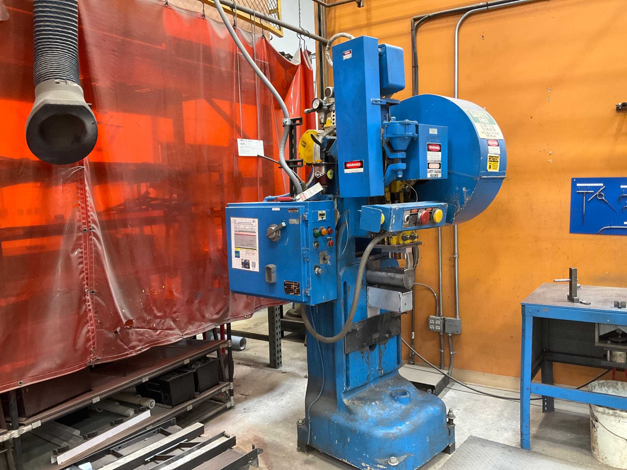 ROUSSELLE 25H PUNCHING MACHINE - SHEET METAL EQUIPMENT