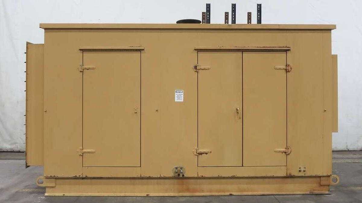 1996 CATERPILLAR 3412 DIESEL GENERATOR 800 KW - STANDBY POWER GENERATOR