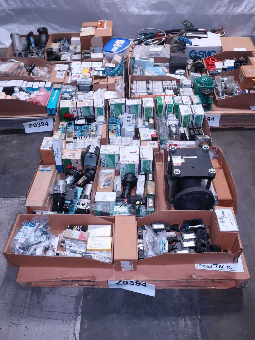 3 PALLETS OF ASSORTED VALVES AND ACCESSORIES - VALVE PARTS & ACCESSORIES