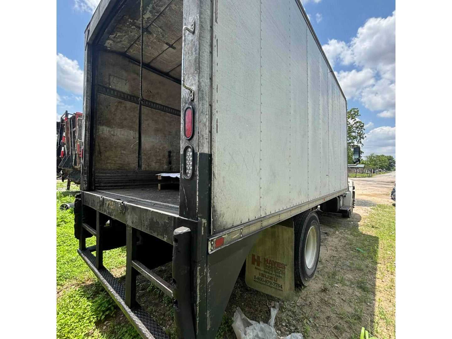 2010 HINO CONVENTIONAL BOX TRUCK - BOX TRUCKS