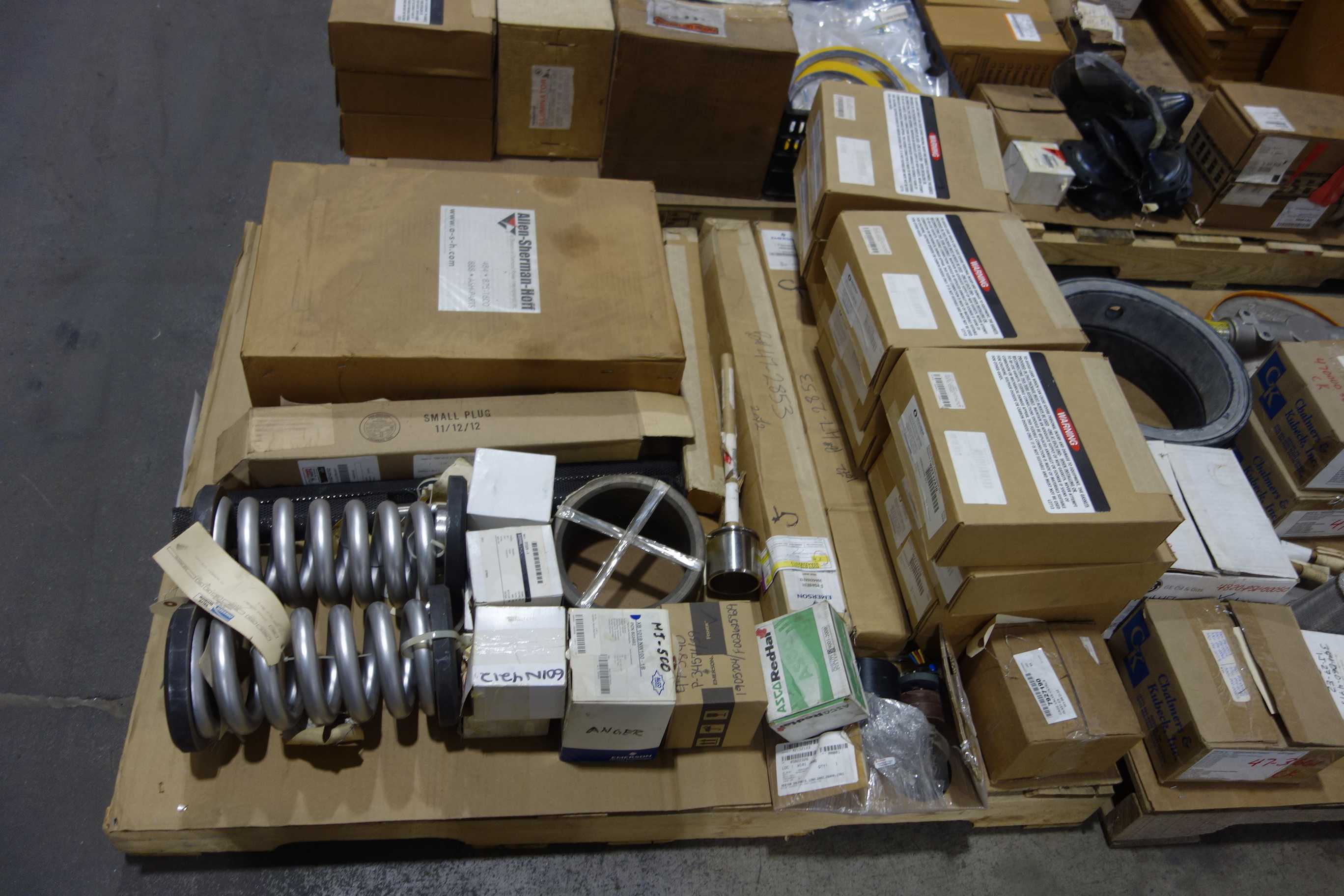 4 PALLETS OF ASSORTED VALVE PARTS AND ACCESSORIES - VALVE PARTS & ACCESSORIES