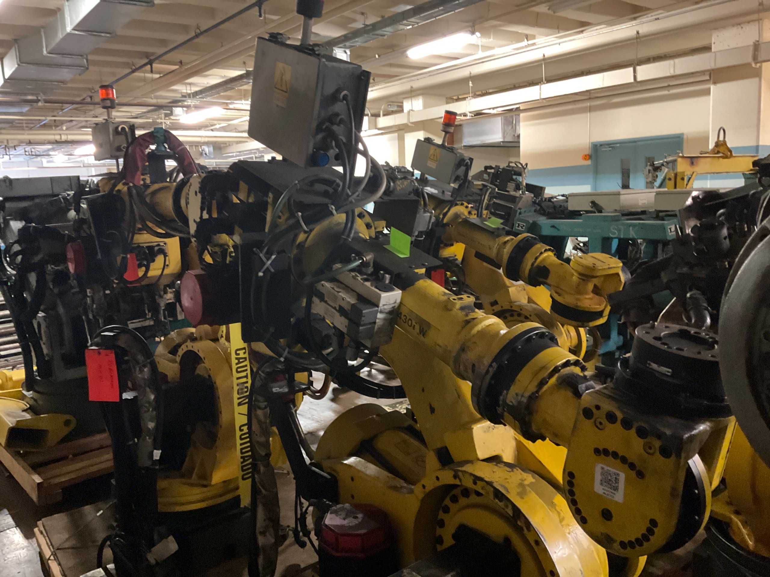 2000 FANUC S-430I W ARTICULATED ROBOT - ARTICULATED ROBOTS