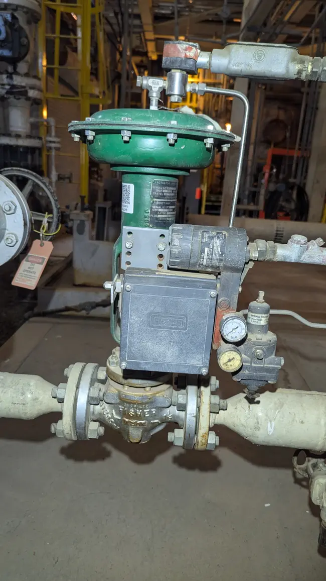 FISHER ET CONTROL VALVE & 657 ACTUATOR ASSEMBLY - undefined