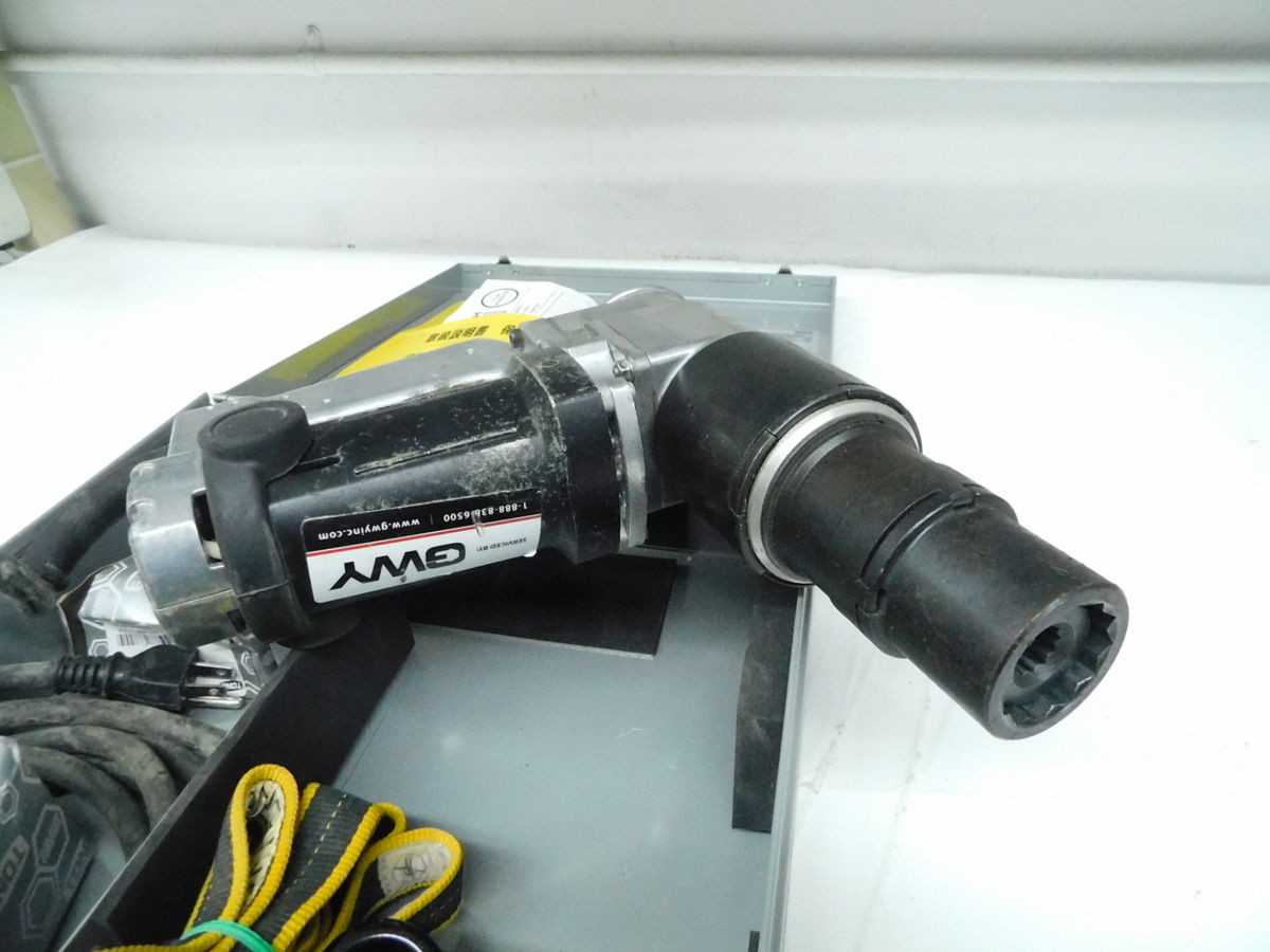 TONE S-61EZ ELECTRIC SHEAR WRENCH, 1300W POWER, 435 LBF.FT TORQUE, M16-M22 BOLT, 4.8 KG WEIGHT - HAND TOOLS