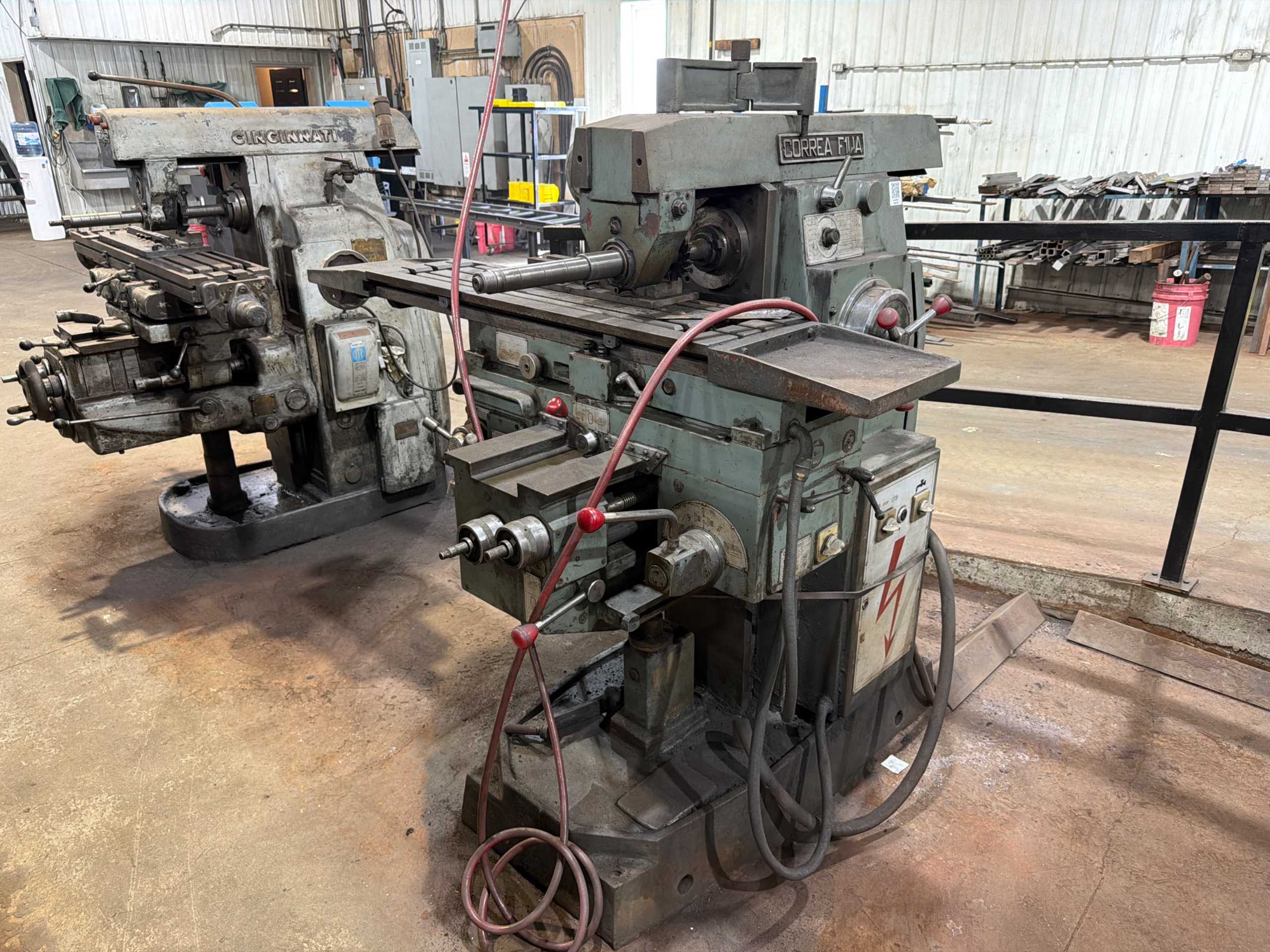 CORREA F1UA HORIZONTAL MILLING MACHINE, 820X220X420MM, ISO 40 TAPER, 1060X280MM TABLE - HORIZONTAL MILLING MACHINES