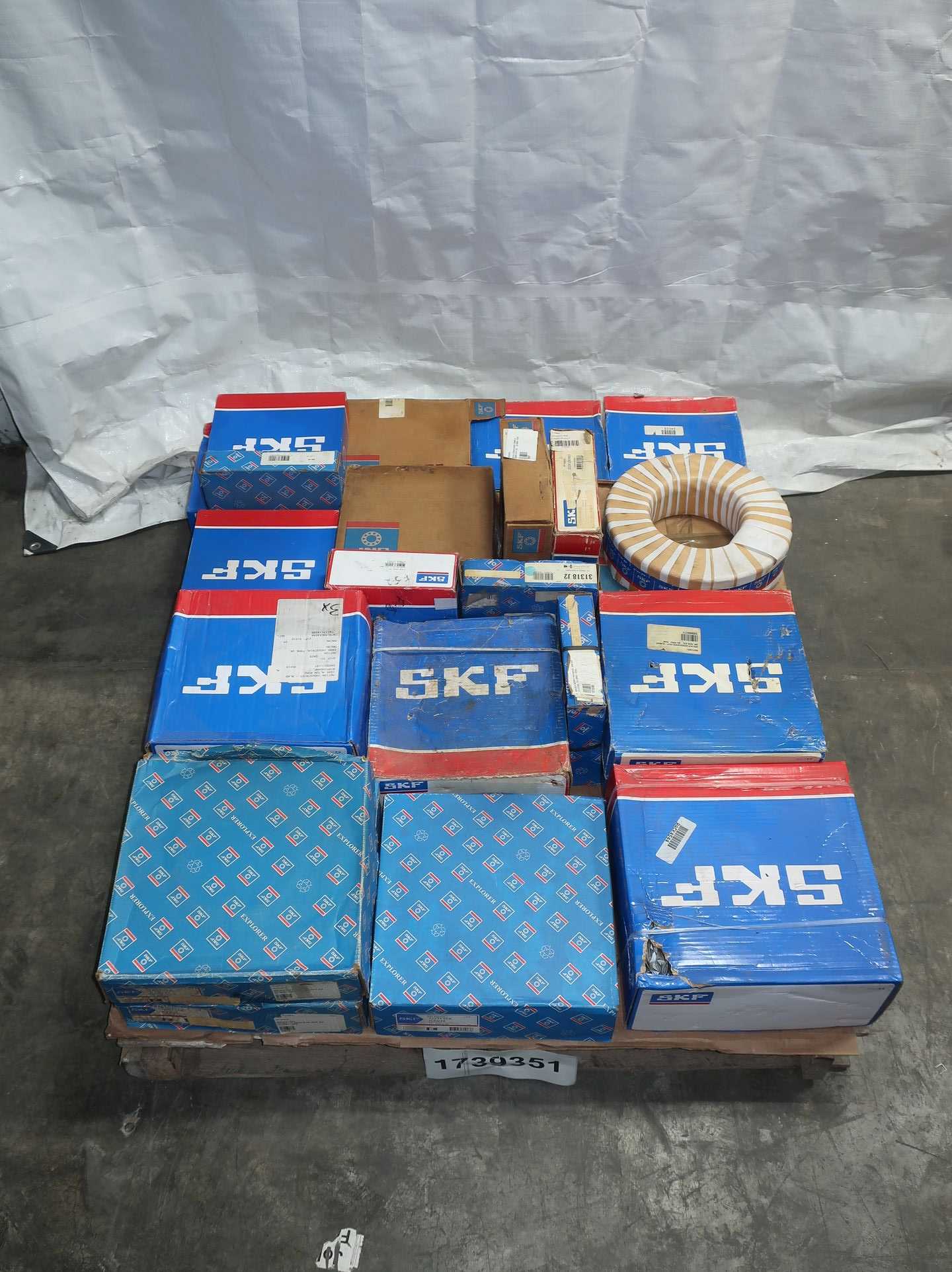SKU 1739351 - PALLET OF ASSORTED SKF BEARINGS - BEARINGS