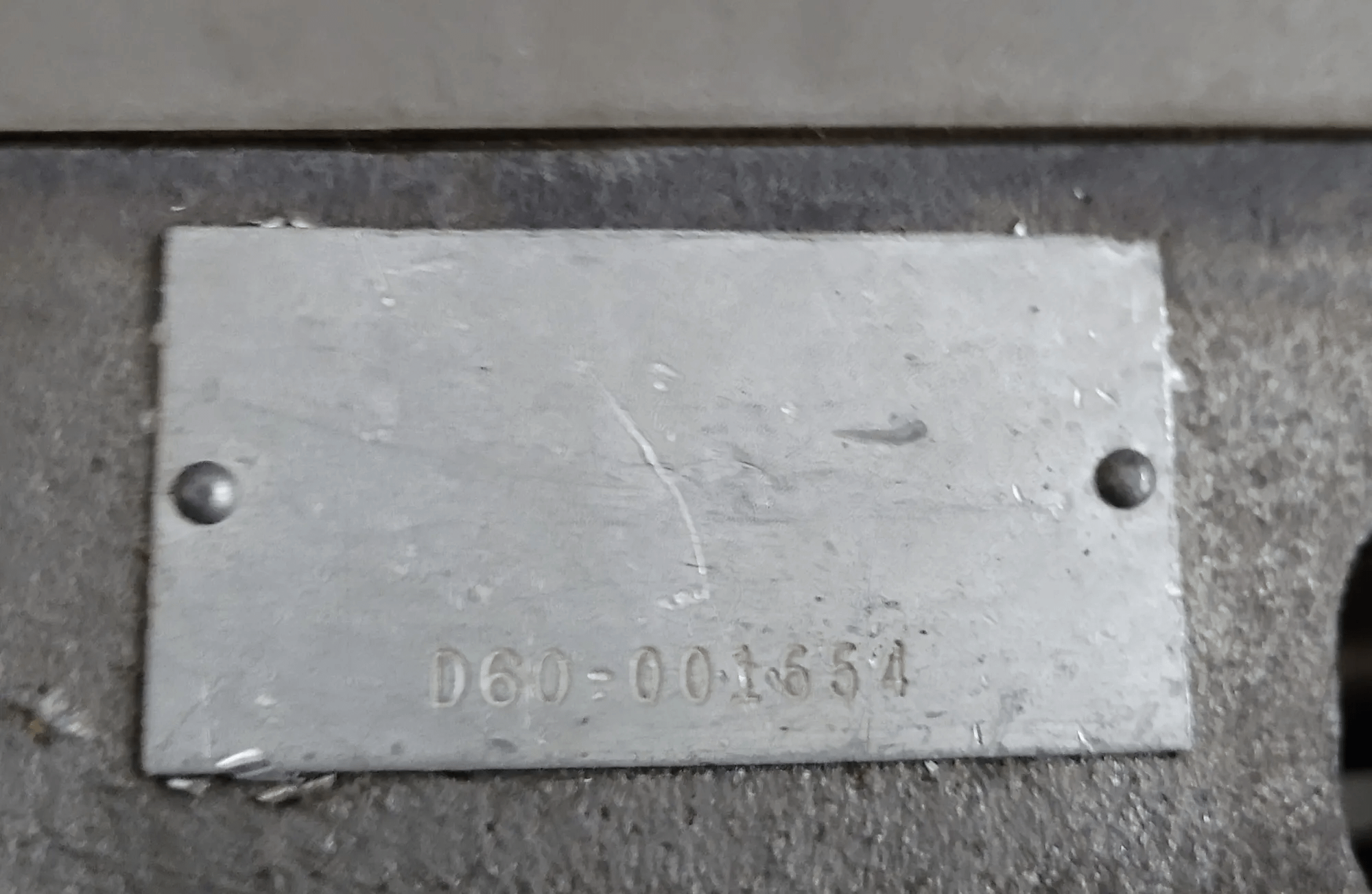 KURT D60 MACHINIST VISE, 6-INCH JAW OPENING, INTEGRATED BASE - MACHINE TOOLING