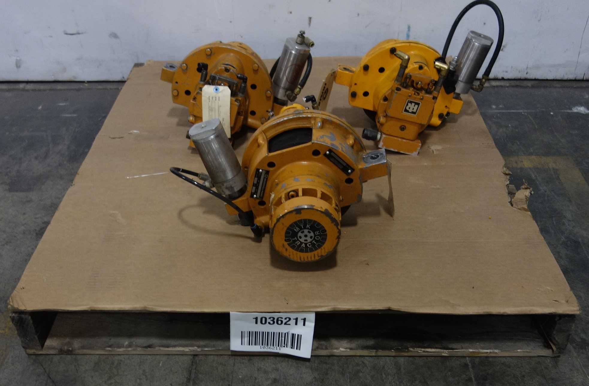 BULK QTY OF PNEUMATIC CHAIN HOISTS - 