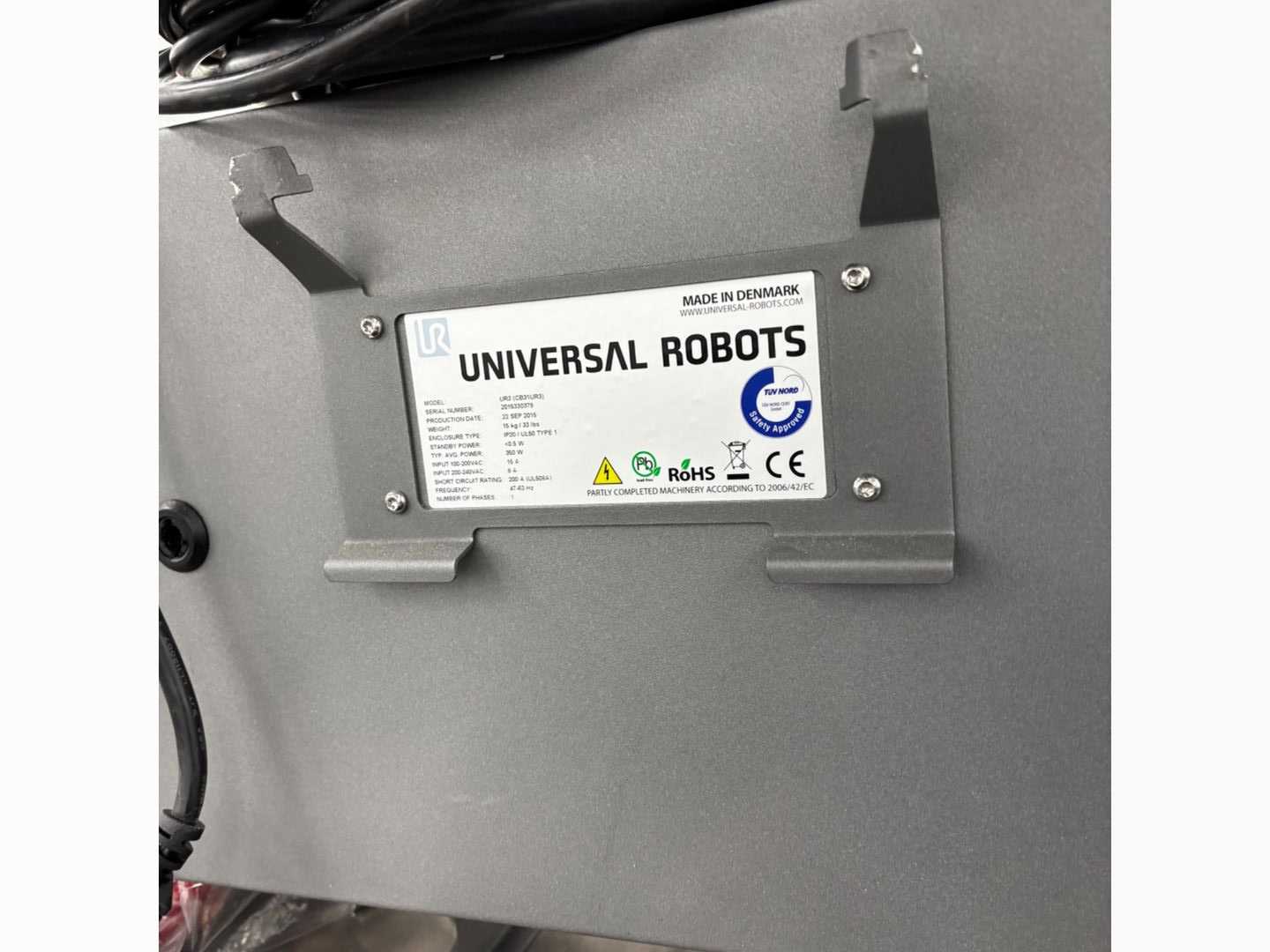 2015 UNIVERSAL ROBOT UR10 ROBOT & CONTROLLER ASSEMBLY - ROBOT & CONTROLLER ASSEMBLY