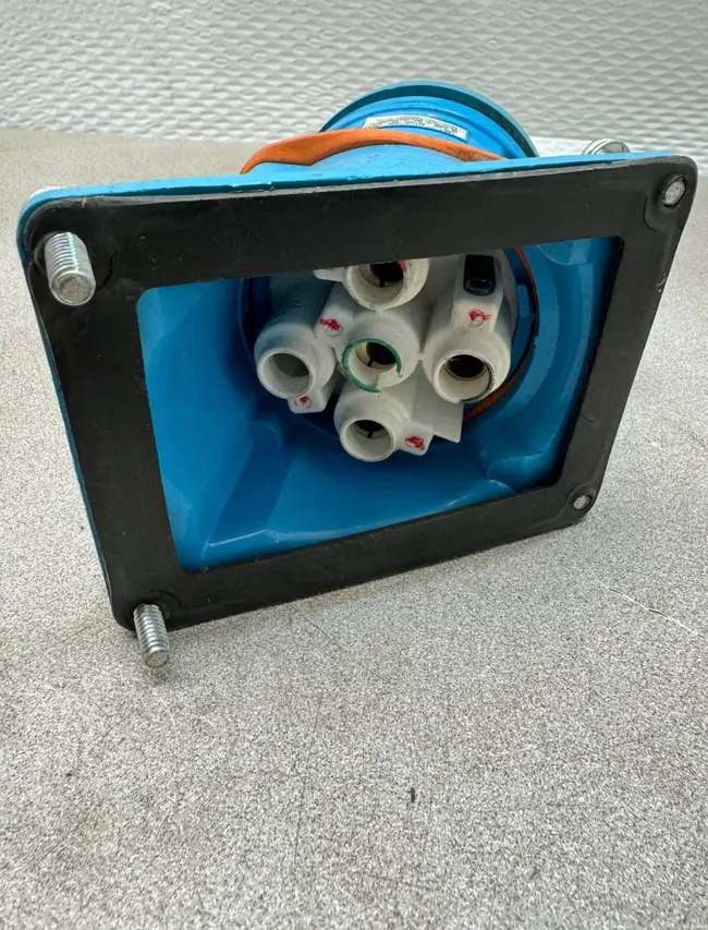 MELTRIC DS100C ELECTRICAL CONNECTOR - undefined