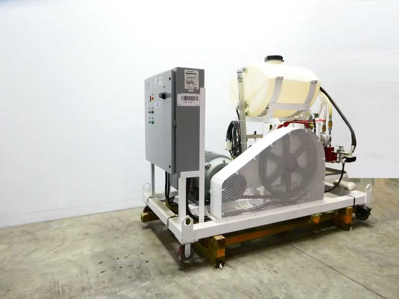 SKU 1711164 - GARDNER DENVER T300M HPS-T300M-075 PARTEK L300 TRIPLEX RECIPROCATING 100 HP PUMP - PUMP & MOTOR ASSEMBLY